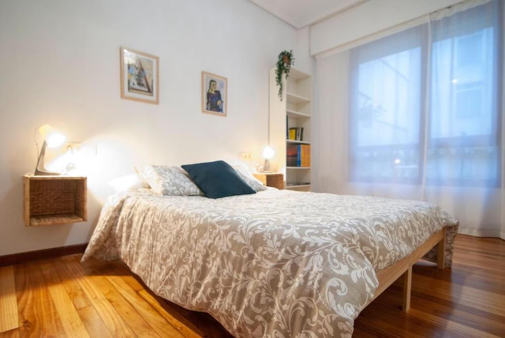 Appartement Bilborock By Zazpikaleak à Bilbao Extérieur photo